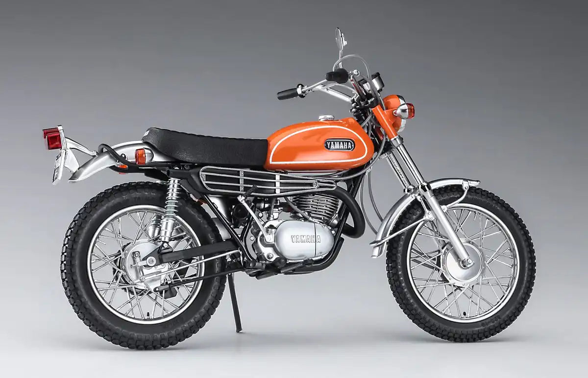 HASEGAWA 1/10 Yamaha Trail Dt250 'Mandarin Orange' Plastic Model