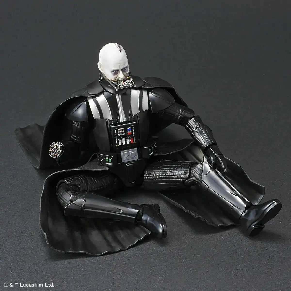 Bandai 1/12 Darth Vader Star Wars Return Of The Jedi Model Kit