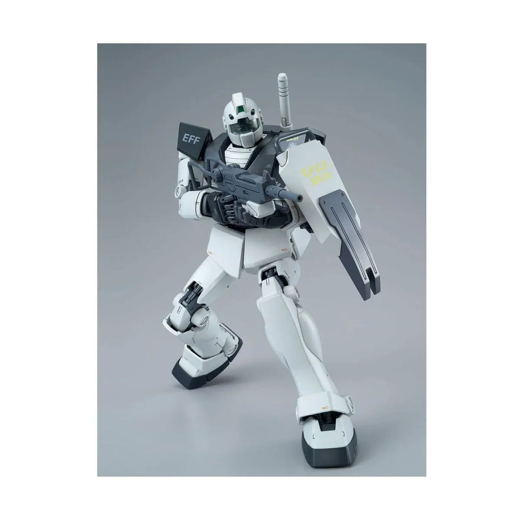 Bandai MG Mobile Suit Gundam Side Story Master Grade Gm (White Dingo Team Custom) Model Kit Figure