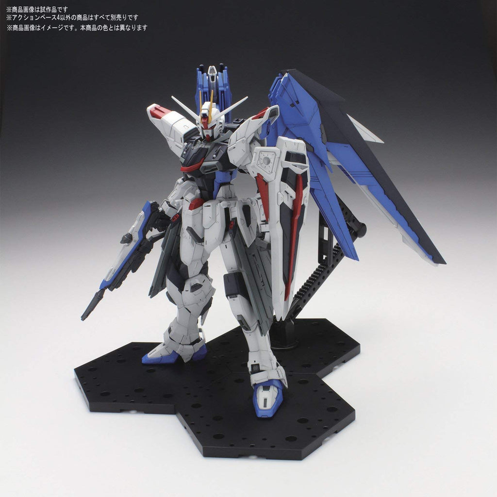 BANDAI Action Base 4 Clear For 1/100 Scale Kit