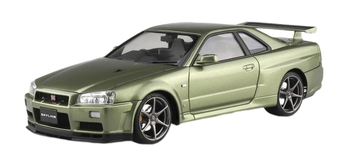 Aoshima 1/24 Nissan Bnr34 Skyline Gt-R V Spec Ii '00 Millennium Jade Pre-Painted Plastic Model