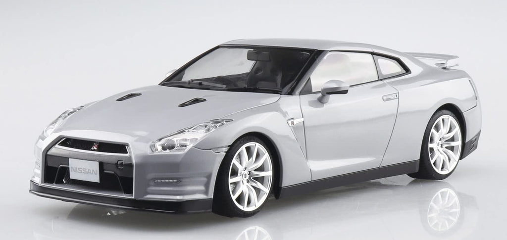AOSHIMA Pre-Painted 1/24 Nissan R35 Gt-R '14 Ultimate Metal Silver Plastic Model