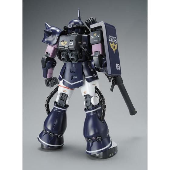 Bandai Mg 1/100 Ms-06s Zaku Ii Black Tri-stars Custom Ver 2.0 Plastic Model Kit