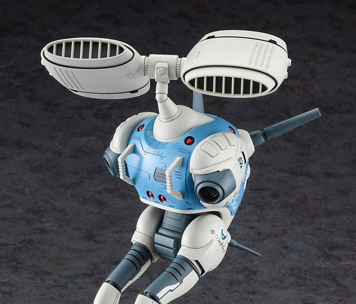 HASEGAWA 1/72 Regult W/Small Missile Pod Plastic Model Macross
