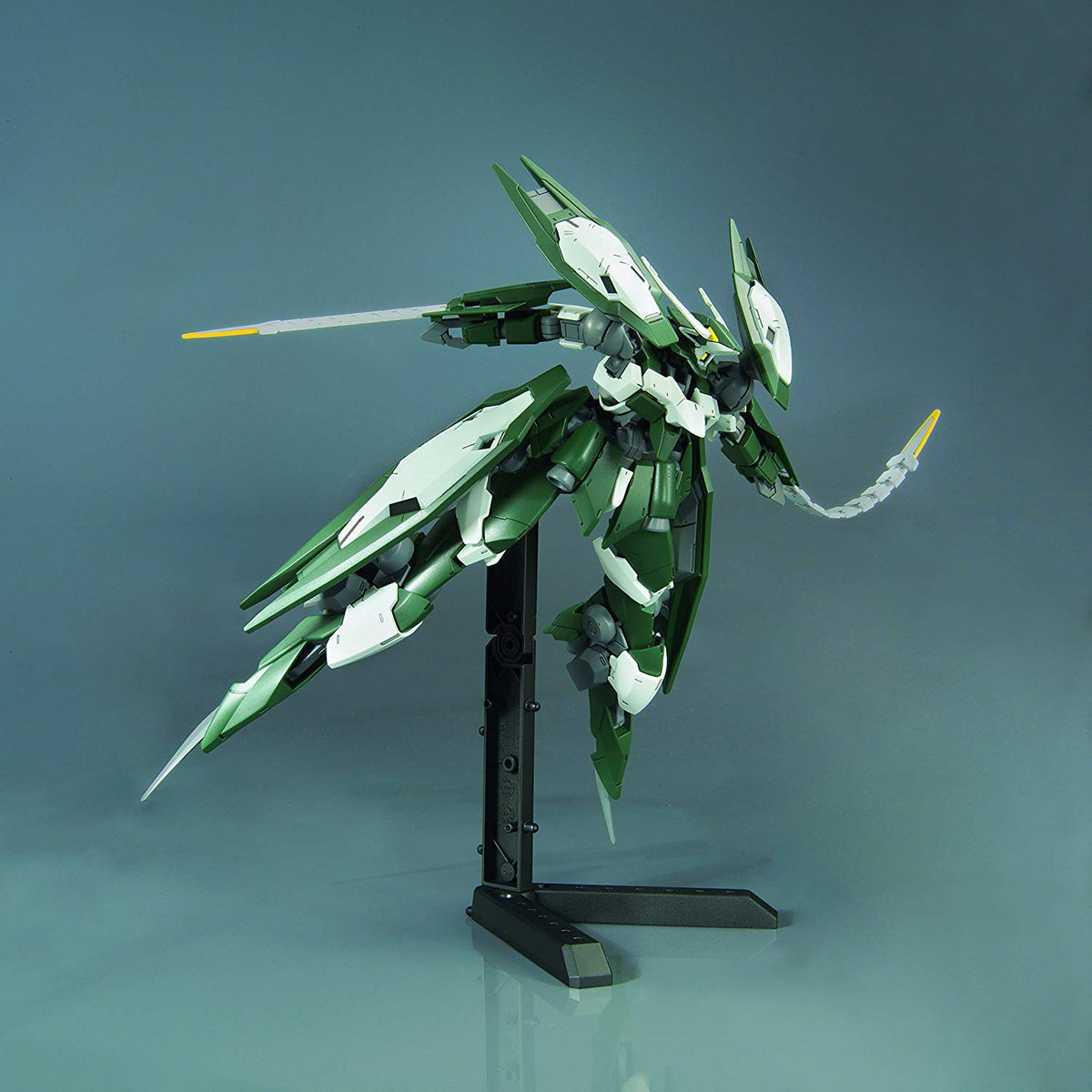 BANDAI Iron-Blooded Orphans 034 Gundam Reginlaze Julia 1/144 Scale Kit