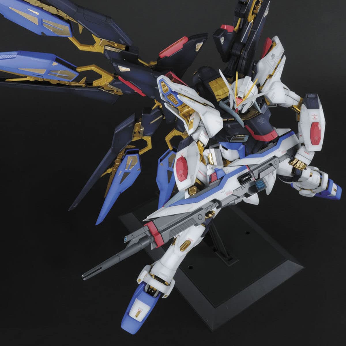 Bandai Spirits Strike Freedom Gundam Model 1/60 Scale Gundam Seed Destiny PG