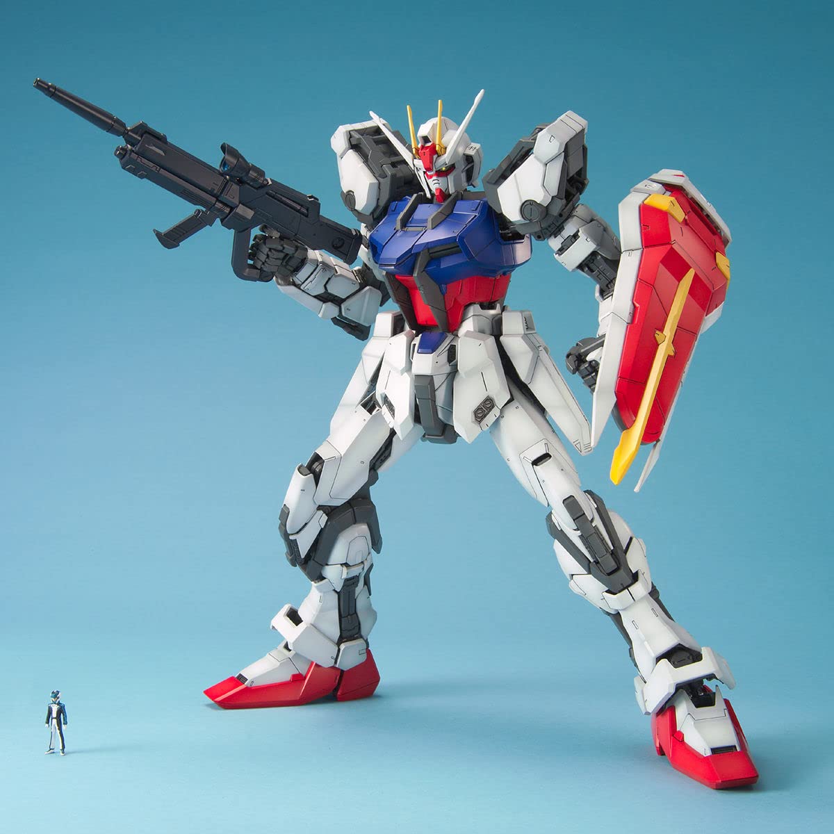 Pg Mobile Suit Gundam Seed Strike Gundam 1/60 Scale Color Coded Plastic Model