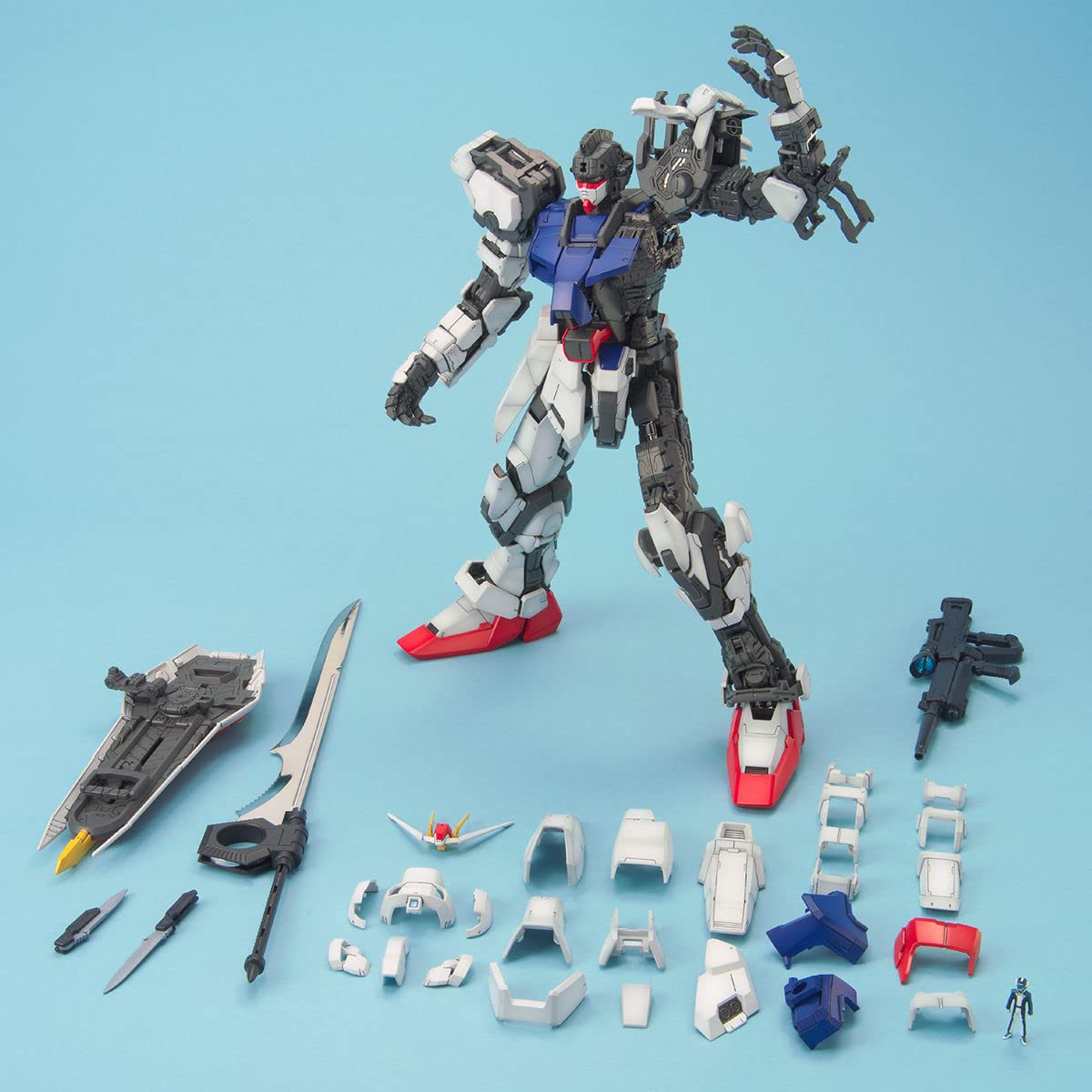Pg Mobile Suit Gundam Seed Strike Gundam 1/60 Scale Color Coded Plastic Model