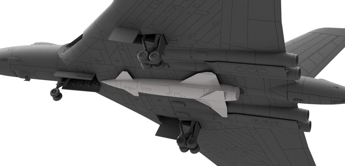 Pit Road 1/144 Sn Series Royal Air Force Bomber Vulcan B.2 With Blue Steel Missile Plastic Model Sn22