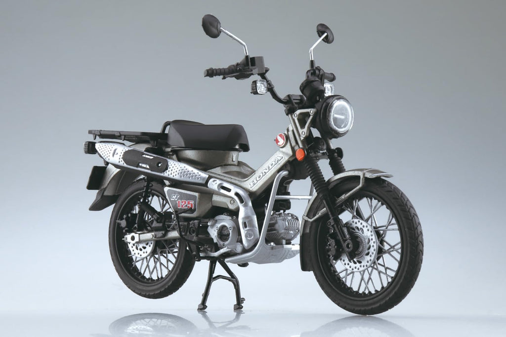 Honda CT125 1/12 Bike Aoshima Matte Armored Silver Metallic