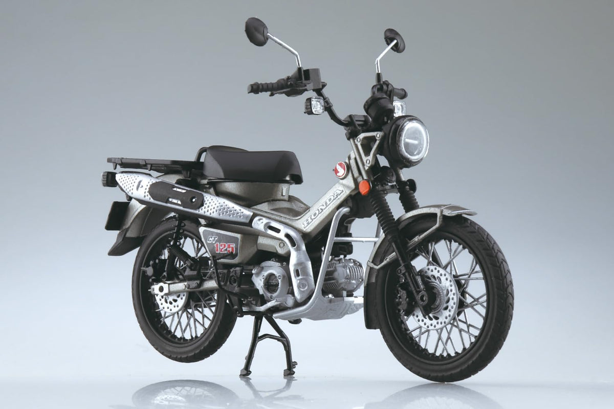 Honda CT125 1/12 Bike Aoshima Matte Armored Silver Metallic