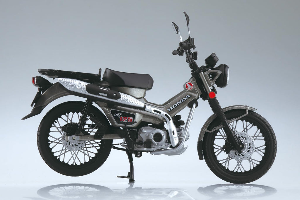 Honda CT125 1/12 Bike Aoshima Matte Armored Silver Metallic