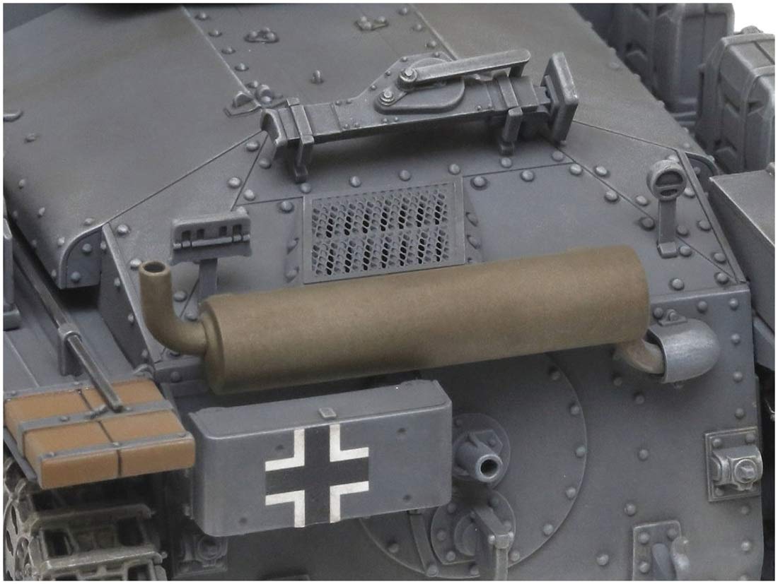 TAMIYA 35369 German Panzerkampfwagen 38 T Ausf.E/F 1/35 Scale Kit