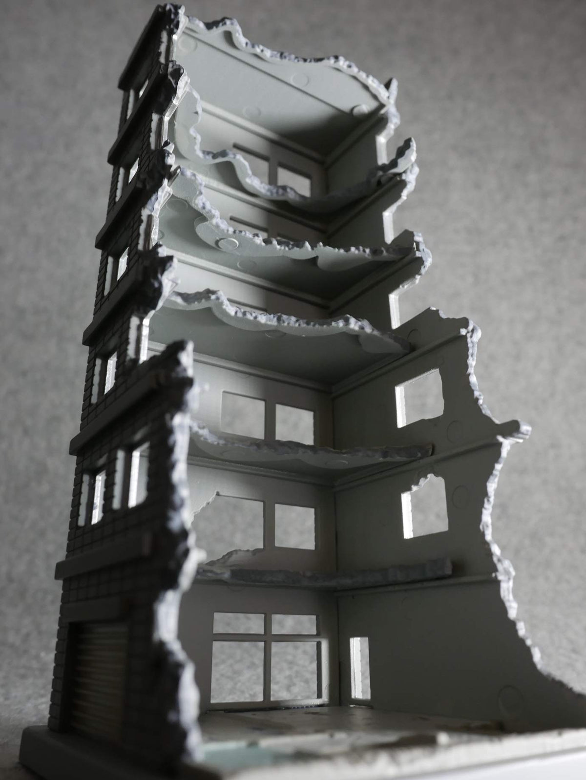 TOMYTEC Dcm02 Diocolle Combat Destroyed Building A 1/144 Scale Kit