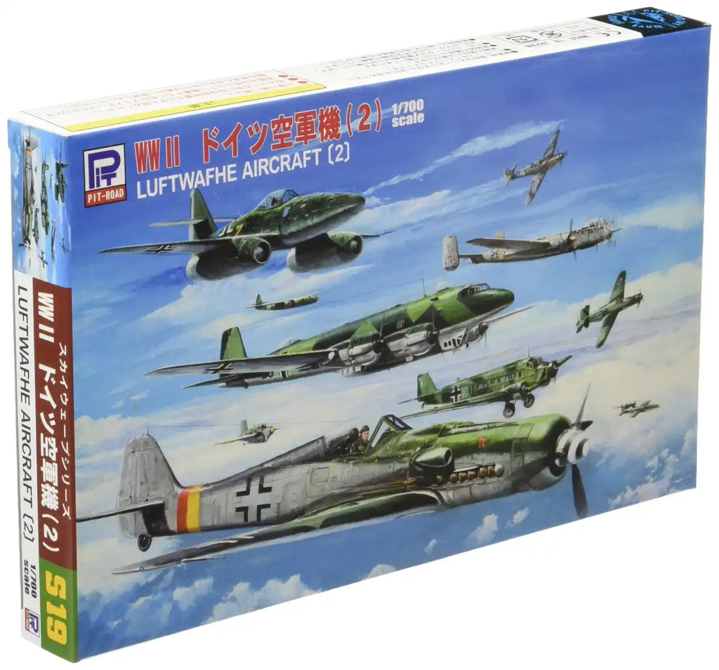 PIT-ROAD Skywave S-19 German Luftwaffe Aircraft 2 1/700 Scale Kit