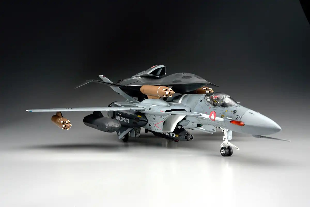 HASEGAWA 65777 Vf-0A/S W/ Ghost 'Macross Zero' 1/72 Scale Kit