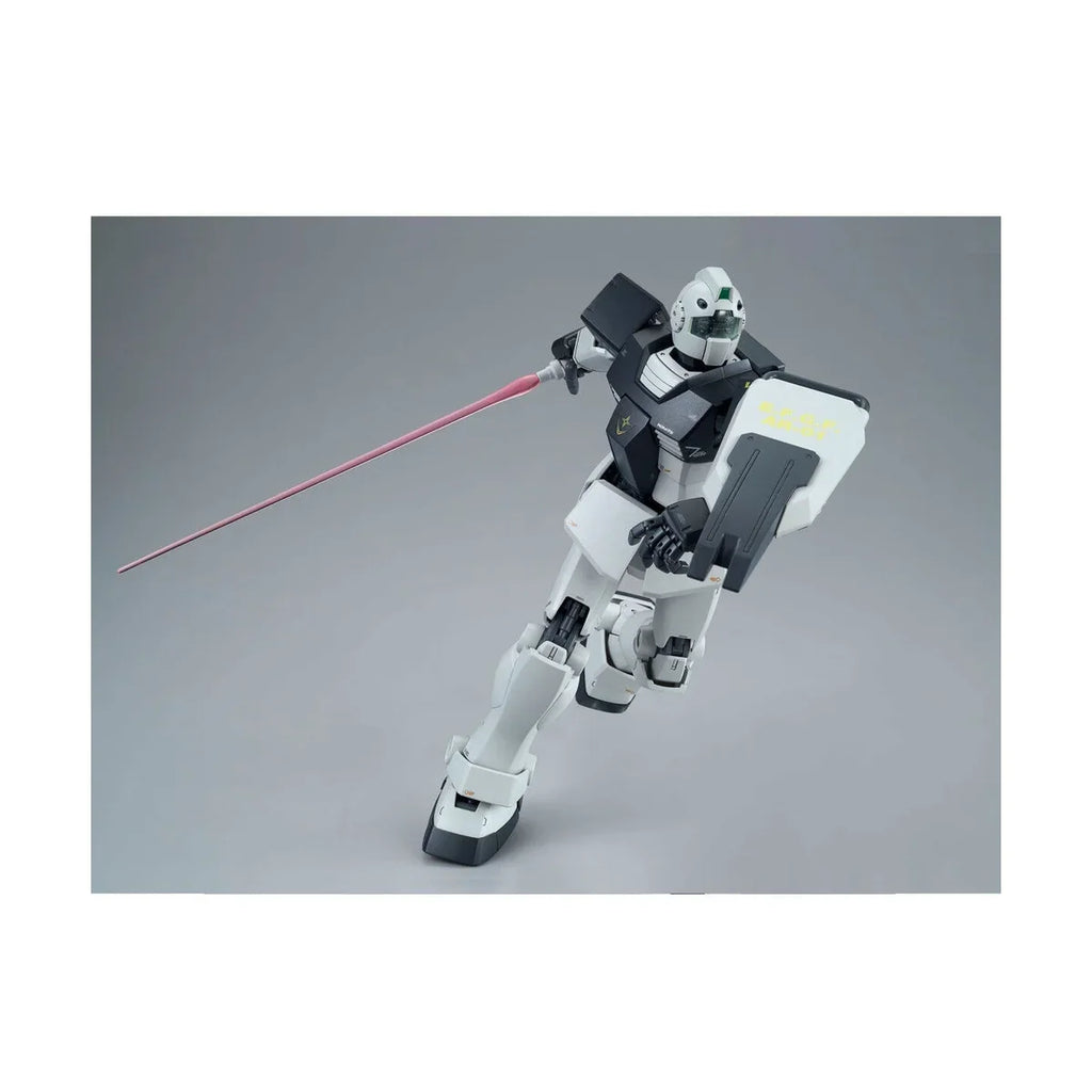 Bandai MG Mobile Suit Gundam Side Story Master Grade Gm (White Dingo Team Custom) Model Kit Figure