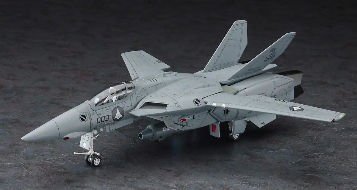 HASEGAWA 1/48 Macross Vf-1A Valkyrie Fighter Low Visibility Plastic Model