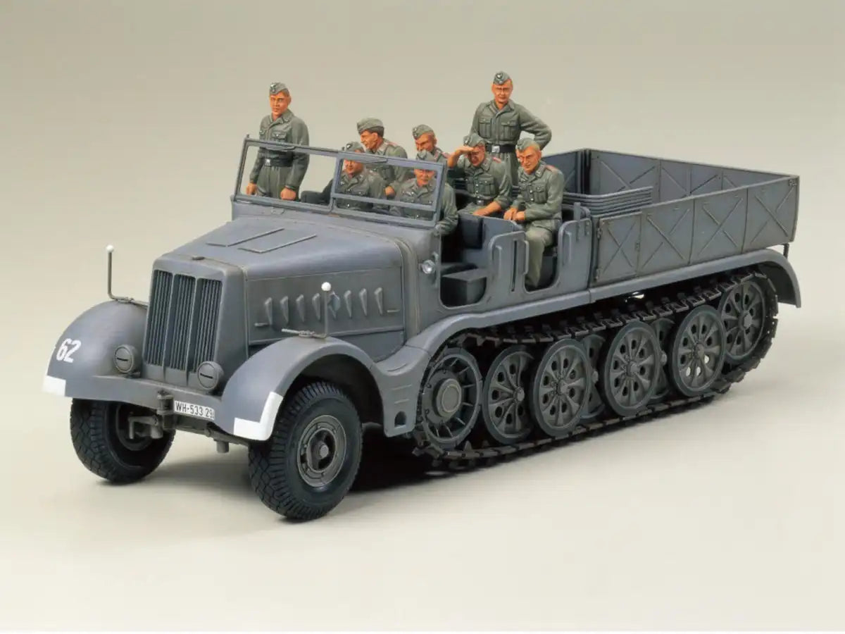 TAMIYA 35239 German 18Ton Heavy Half-Track Famo 1/35 Scale Kit