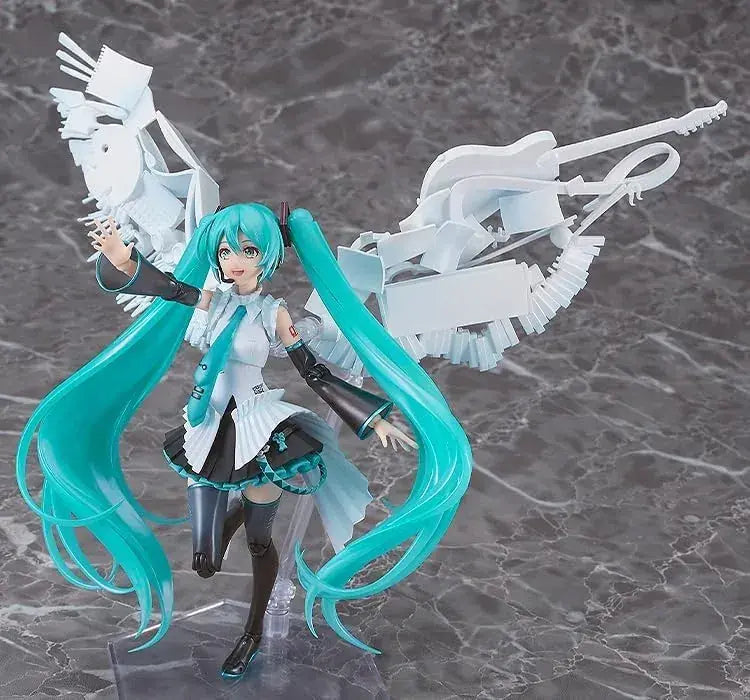 Max Factory Hatsune Miku PLAMATEA 16th Birthday Articulated Figure