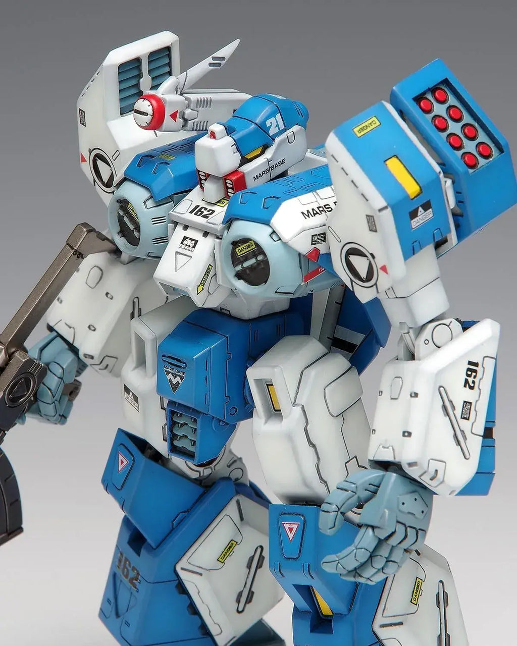 Wave Genesis Climber Mospeada Regios Eta 1/72 Scale Model Kit